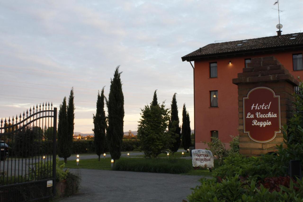 Hotel La Vecchia Reggio Reggio Emilia Exteriör bild